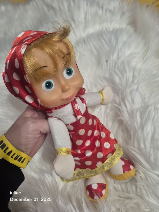 Papusa Masha si ursul