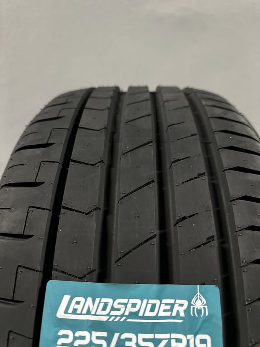 Нови летни гуми LANDSPIDER UHP 225/35R19 88Y XL НОВ DOT БОРД 2253519