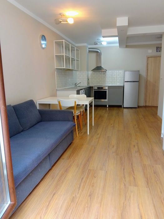 Дава се под наем Двустаен апартамент в Варна, Бриз - 100 кв.м за 498.27 € - Снимка #3