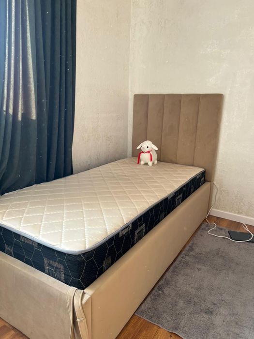 Продам кровать односпальную