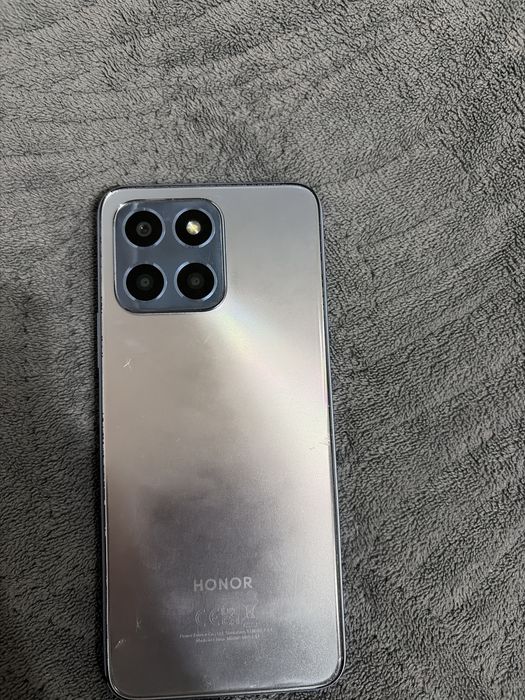 Продам телефон HONOR X6,