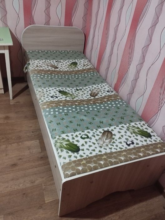 Кровать одна спальня