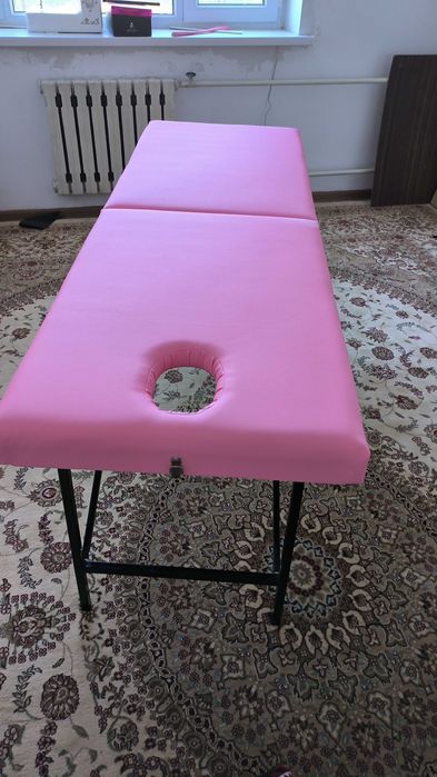 Кушетка для косметологии лашмекера и массажа