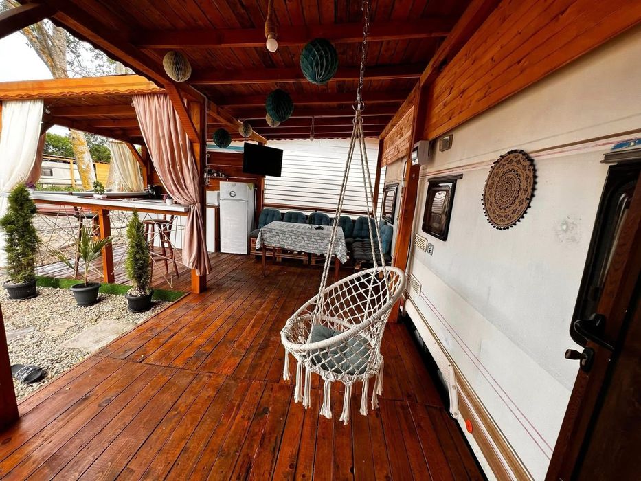 Каравани “Пу за мен” на Къмпинг Градина “Созопол Еко”