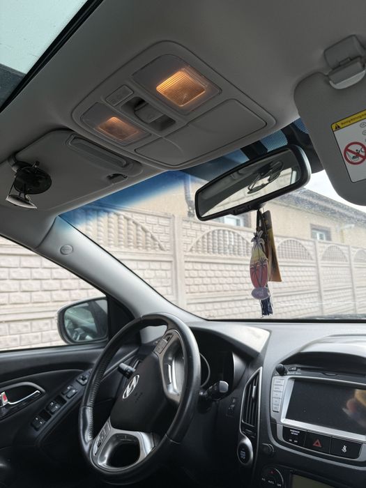 HYUNDAI ix35 2011 — imagine 3