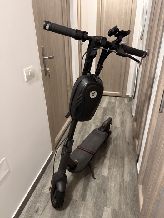 Segway Ninebot MAX G2 - ca nouă | 150 km | baterie excelentă