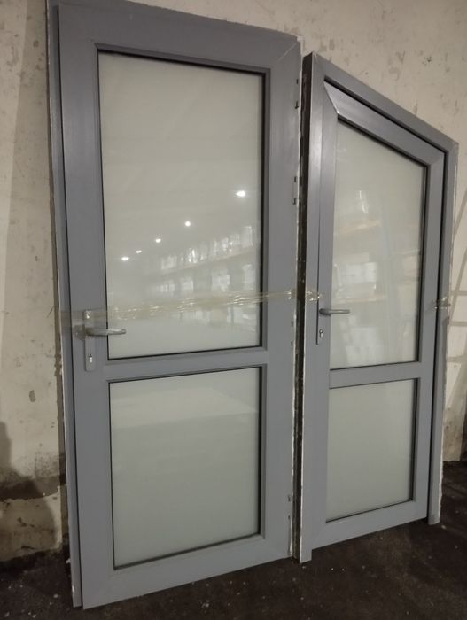 Продам хорошие двери