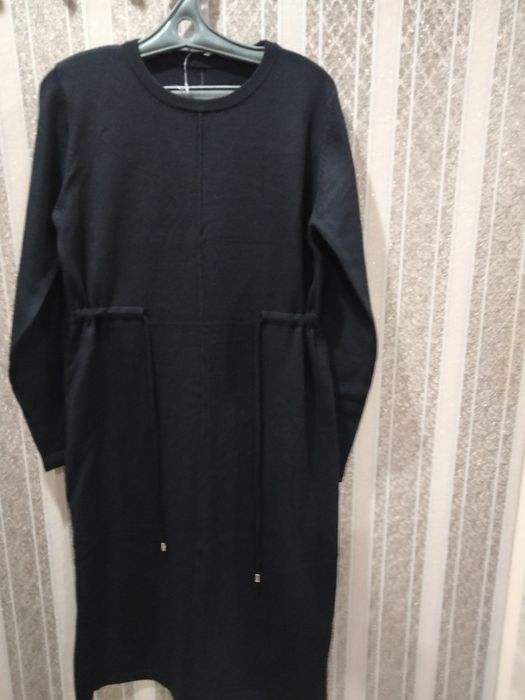 Продам платья трикотаж