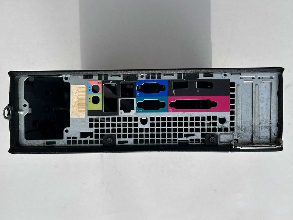 DELL, дъно, процесор - Q6600, охлаждане, РАМ - 4гб, захранване, кутия
