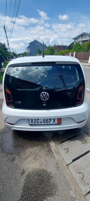 Volkswagen Up 2019 benzină, 3.800 € — imagine 4