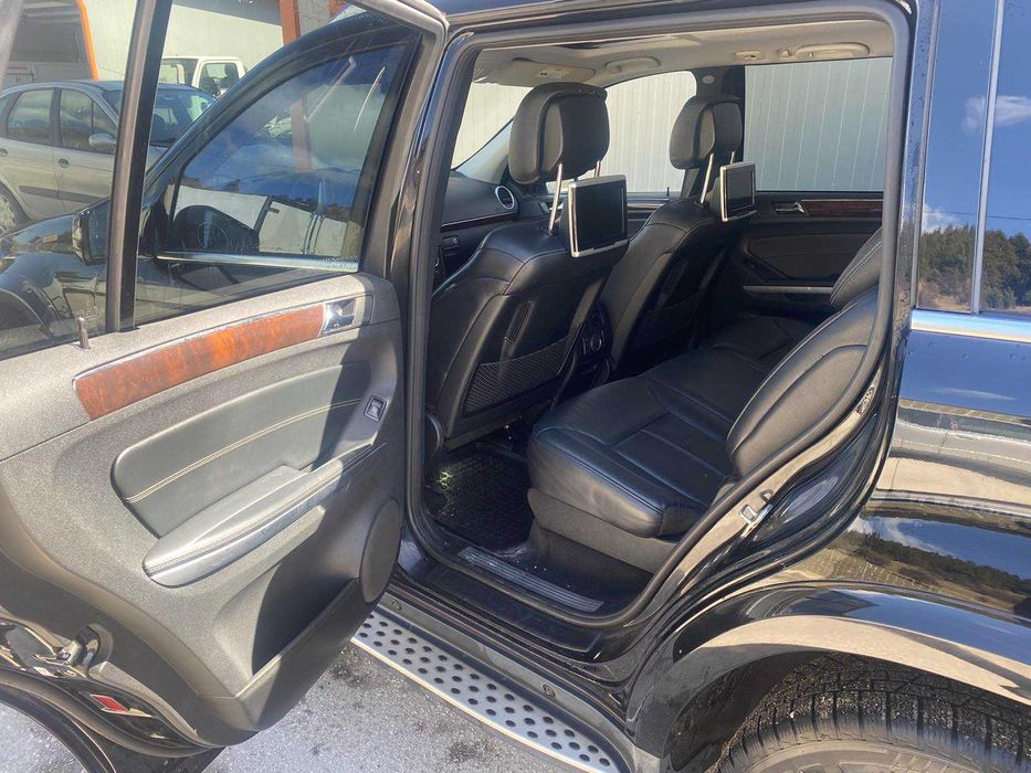 Mercedes-Benz GL 550