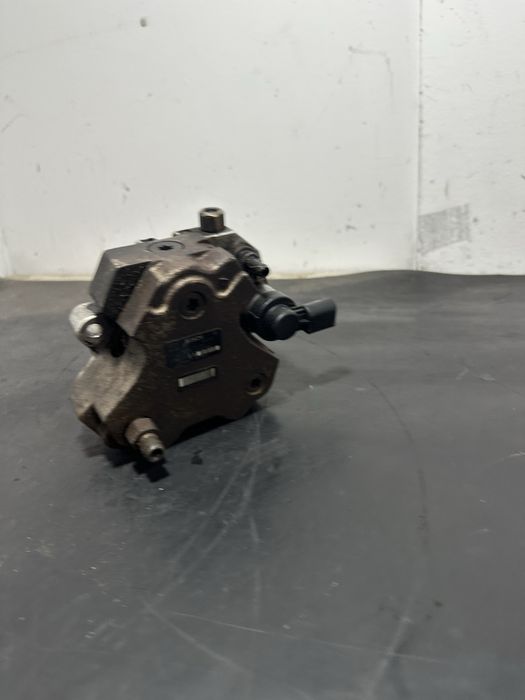 Pompa inalta presiune BMW Seria 5 E60 E61 2.0 diesel 520d m47 163cp