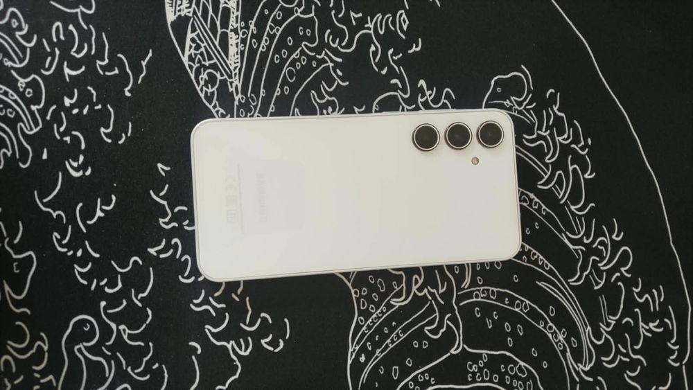 Телефон samsung a 35