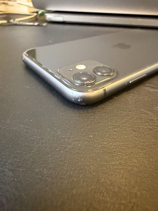 iPhone 11 128GB Продавам
