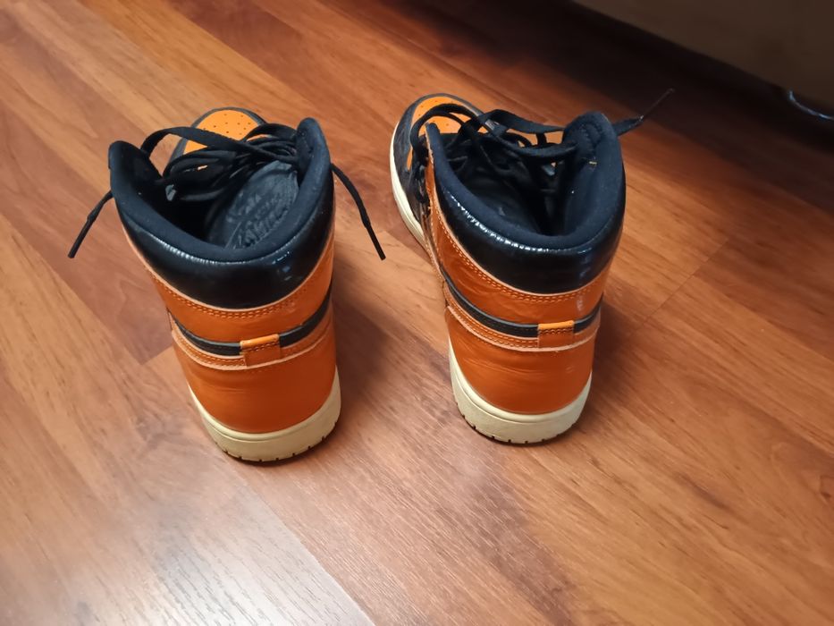 Adidași Jordan 1