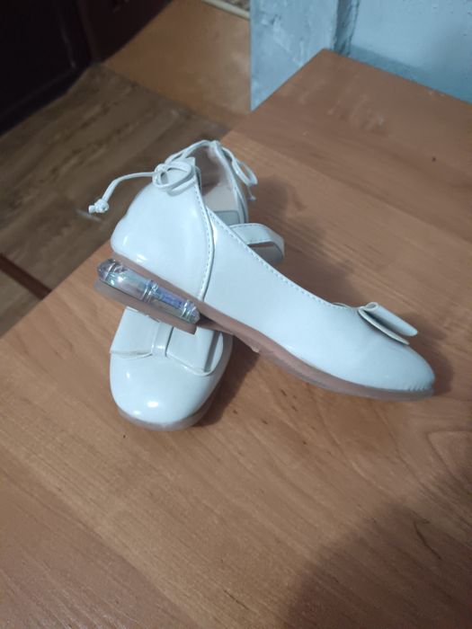 Расспродажа туфель. Разные размеры.