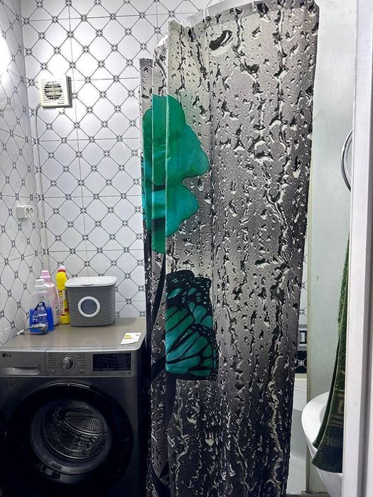 Адлия атрофида 2этажда 2хонали кв срочна ижарага берилади