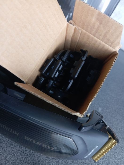 Малинка за подстригване Taurus Titanium