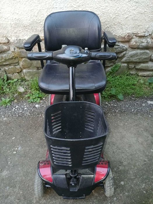 carucior carut electric scuter electric handicap dizabilitati