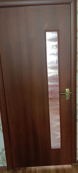 Двери в отличном состояний с ручками всё как на фото