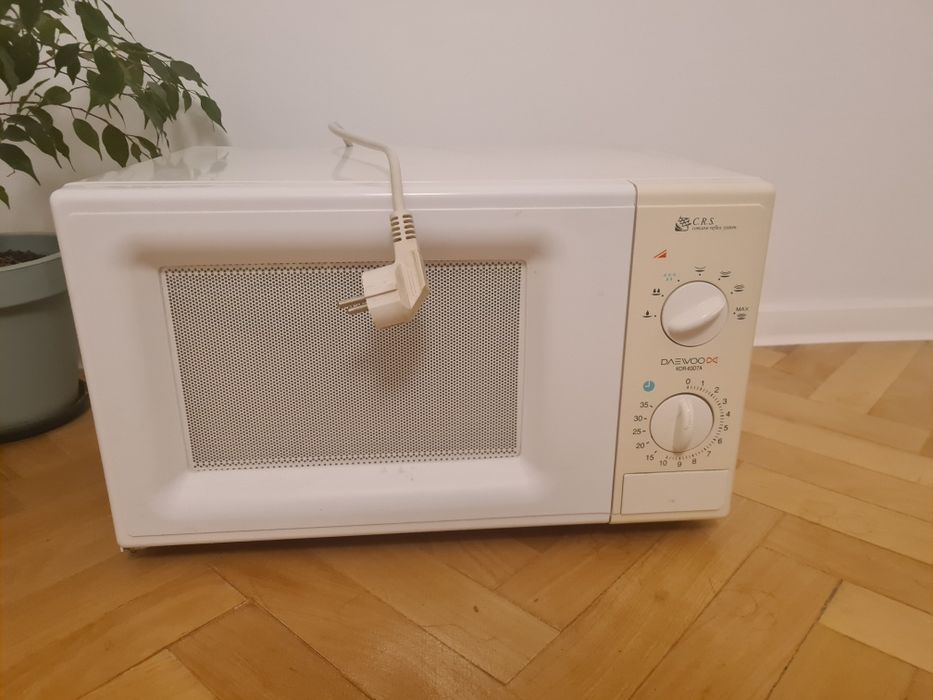 Cuptor microunde Daewoo
