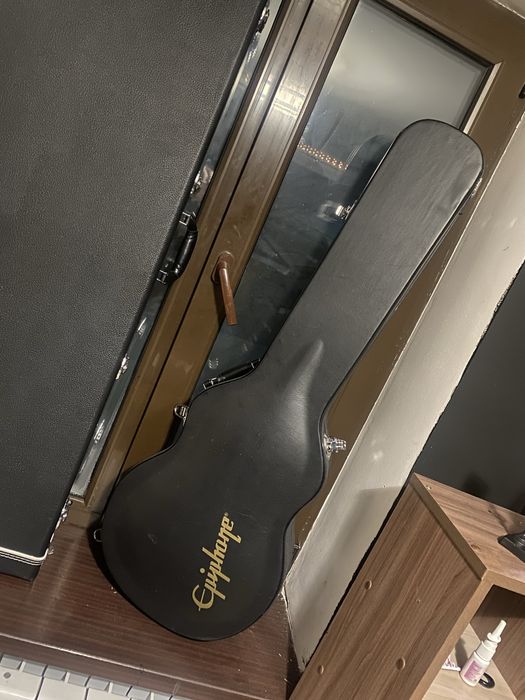 продам электрогитару epiphone