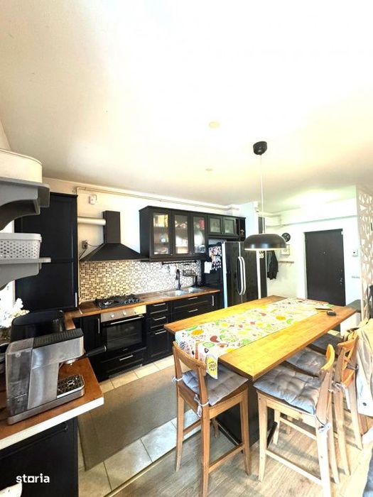 Apartament 4 camere si curte 80 mp/Bragadiru strada Smaraldului