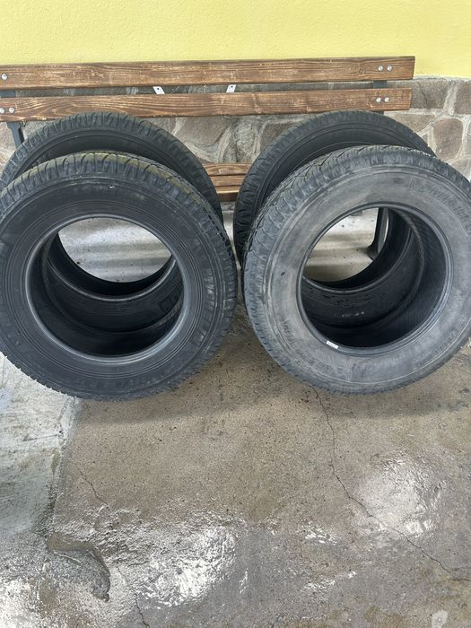 Автомобилни гуми