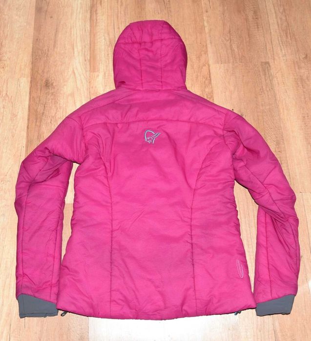 Norrona Lofoten Primaloft оригинално дамско яке, размер М