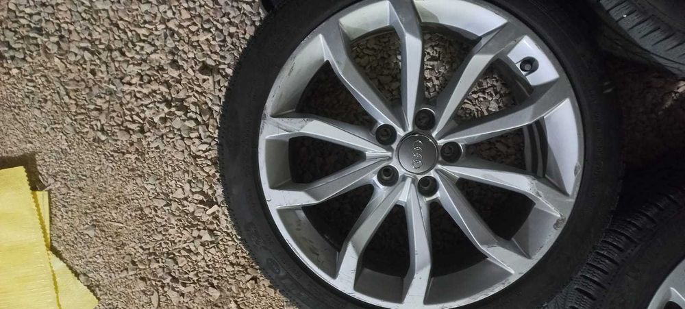 Vând jante Audi A3, A4, A5, A6 cu set anvelope