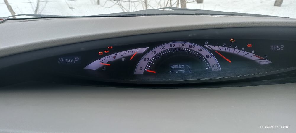 Продам Тойоту Эстима 2010г