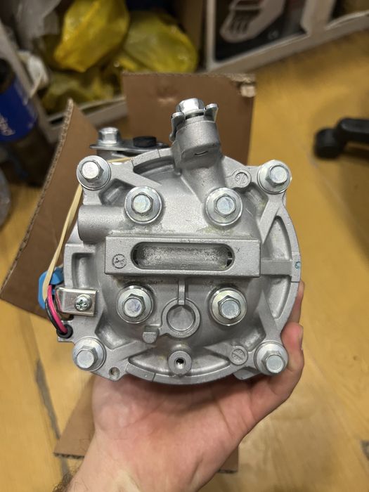 Компрессор кондиционер Treker