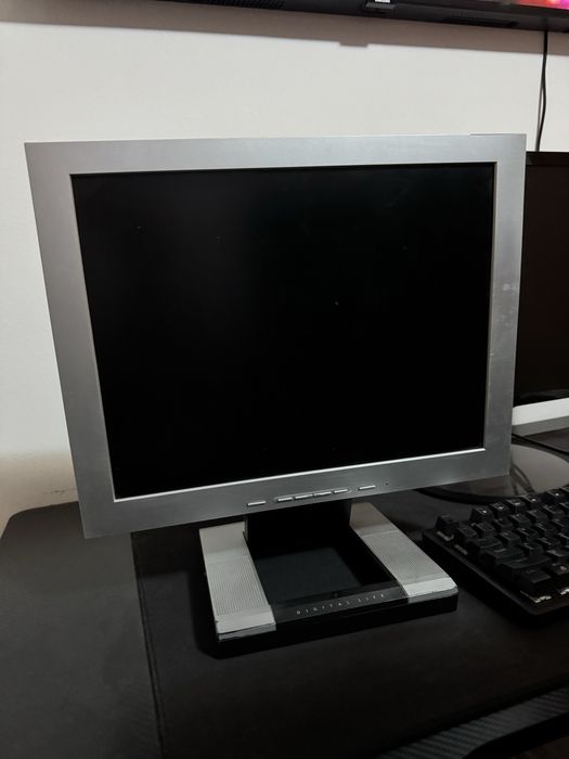 Monitor Vintige Samsung 17 LCD