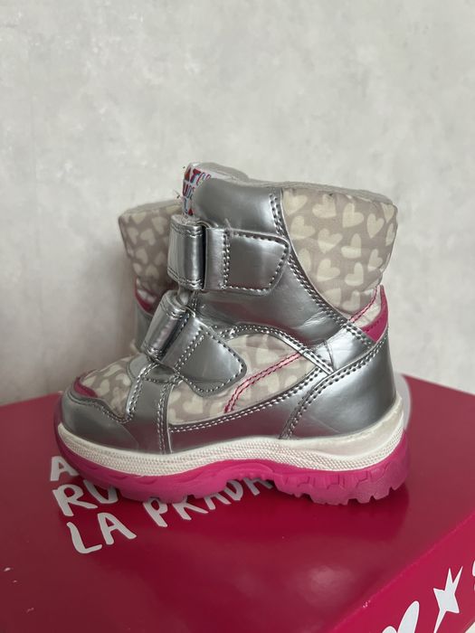 Зимняя детская обувь на девочку