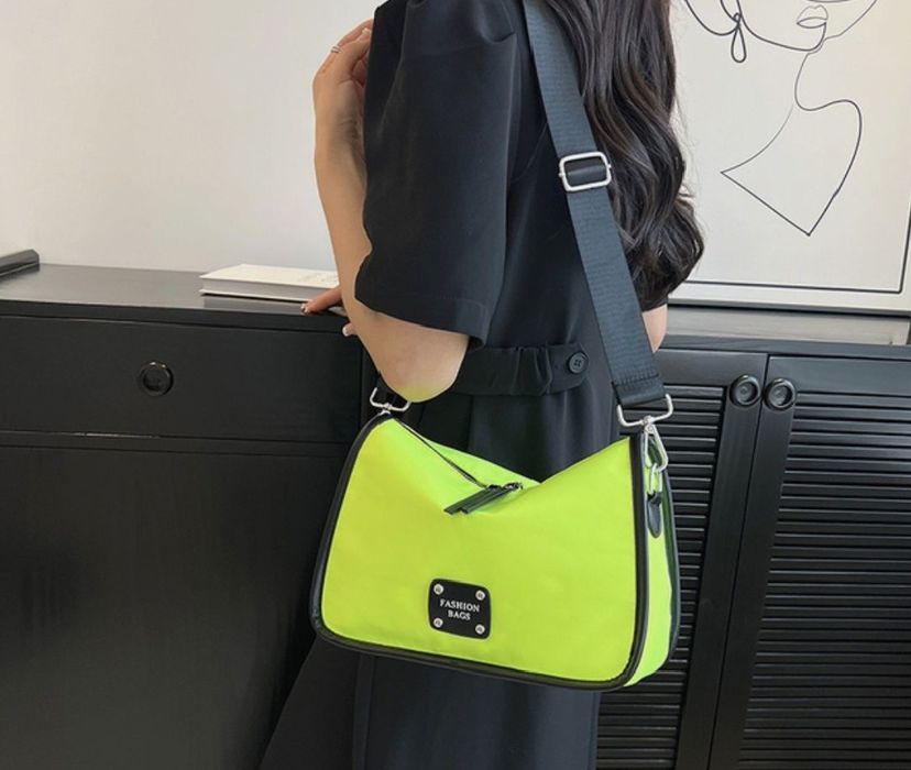 Новые сумки нейлоновые.