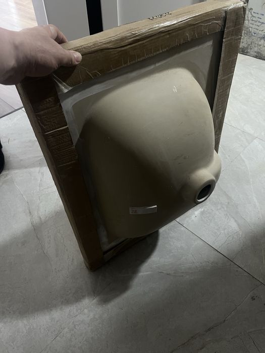 Накладная раковина