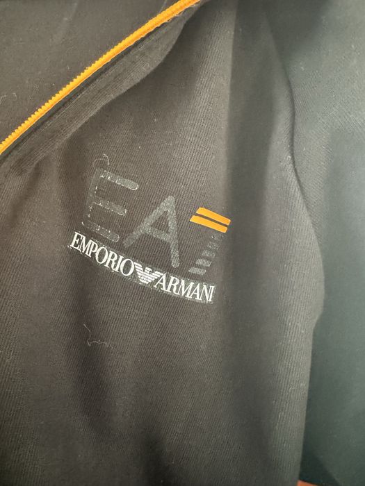 Спортен екип EA7