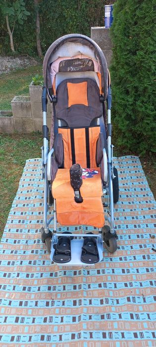 Scaun rulant cu acționare manuală pt.copii cu dizabilități