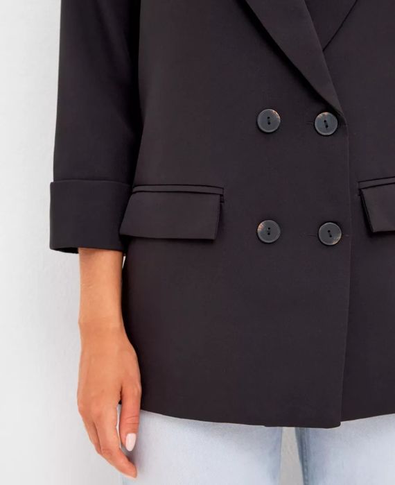 Пиджак черный размер 52-56.