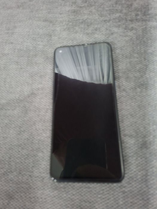 Продам телефон Oppo Reno 5
