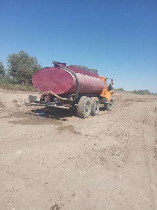 Yomkost sotiladi. 12 tonnali.Yomkost ajoyib holatda.uzunligi 5 metr