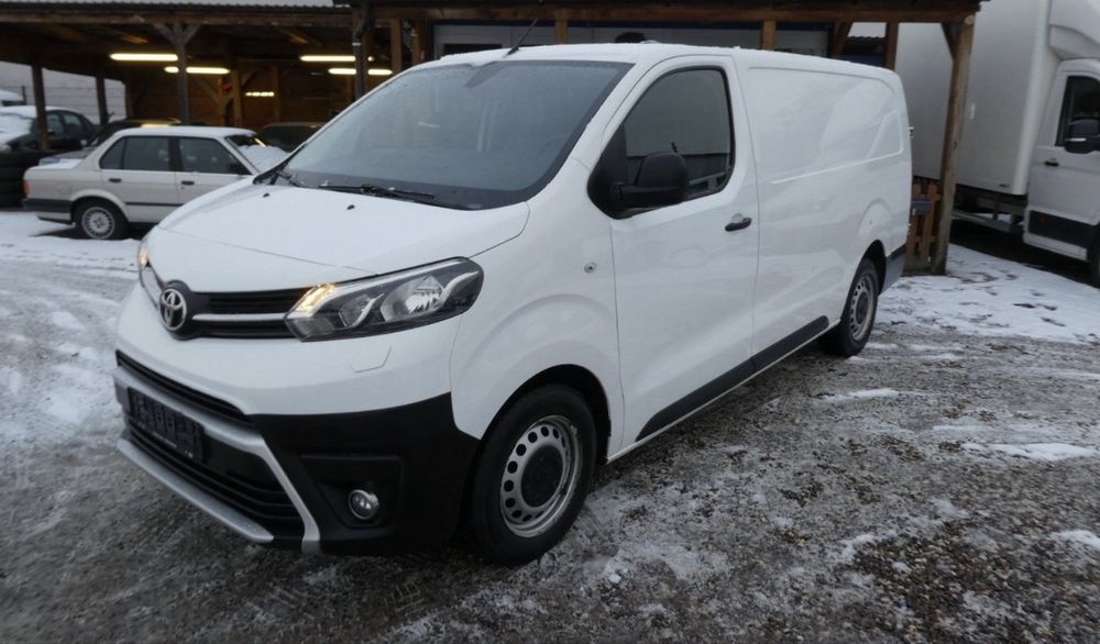 На части Бус Toyota Proace Тойота Проайс 2019г 1.6D 116кс
