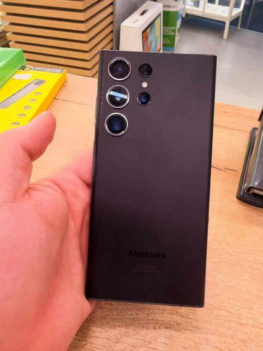 Samsung Galaxy S23 Ultra 256GB 8GB RAM | S Pen | Garanție 24 Luni
