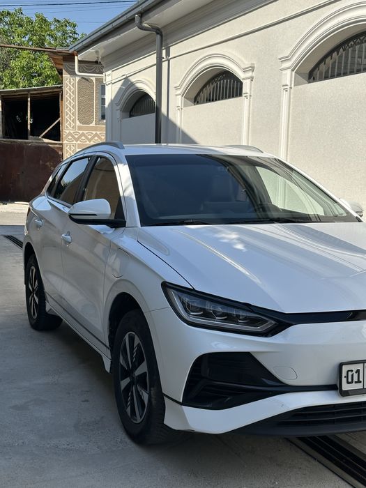BYD e2 2023 yil
