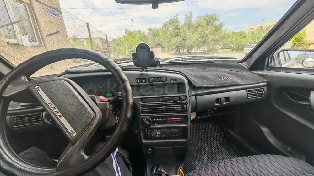 Автомобиль ВАЗ 2114