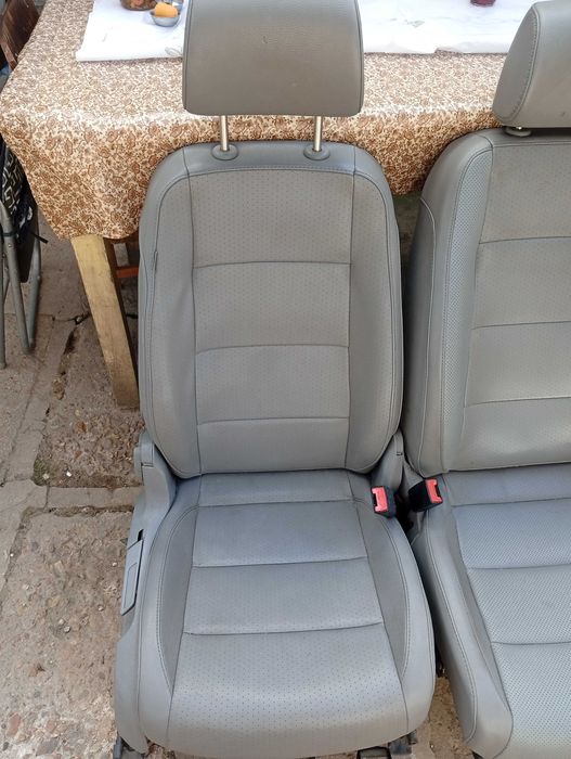 Продавам кожен салон за Фолксваген Джета МК5