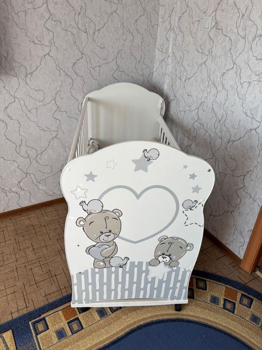 Детская кроватка