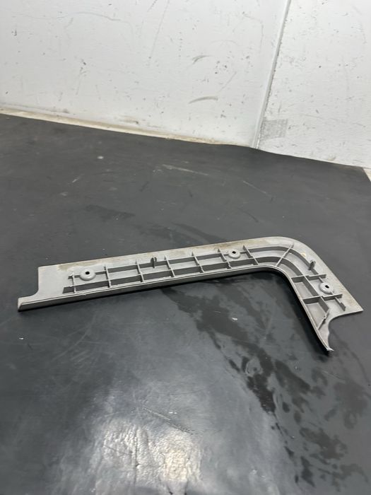 Plastic ornament baterie Prag fata Mercedes Sprinter W906 a9066860507