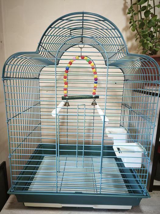 Продам клетку для попугаев