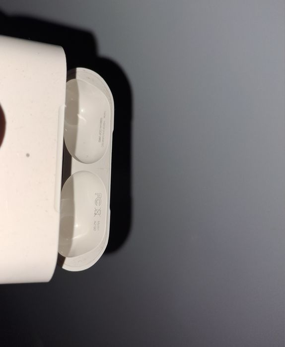 Наушники Apple Airpods